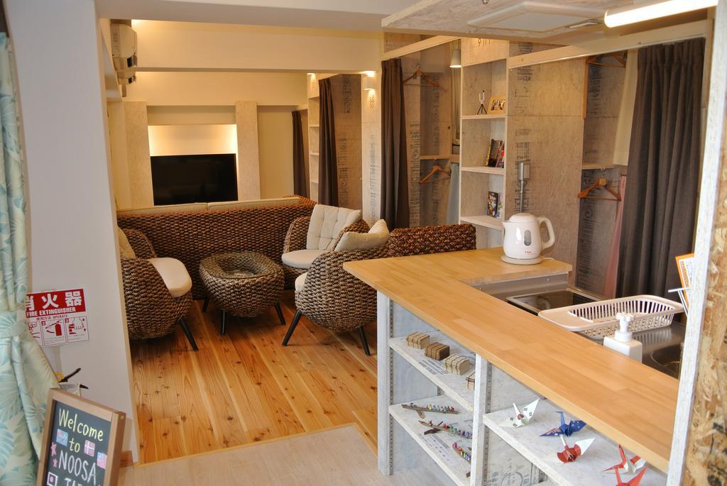 Backpackers Hotel Noosa Japan In Takatsuki Tonda Exterior foto