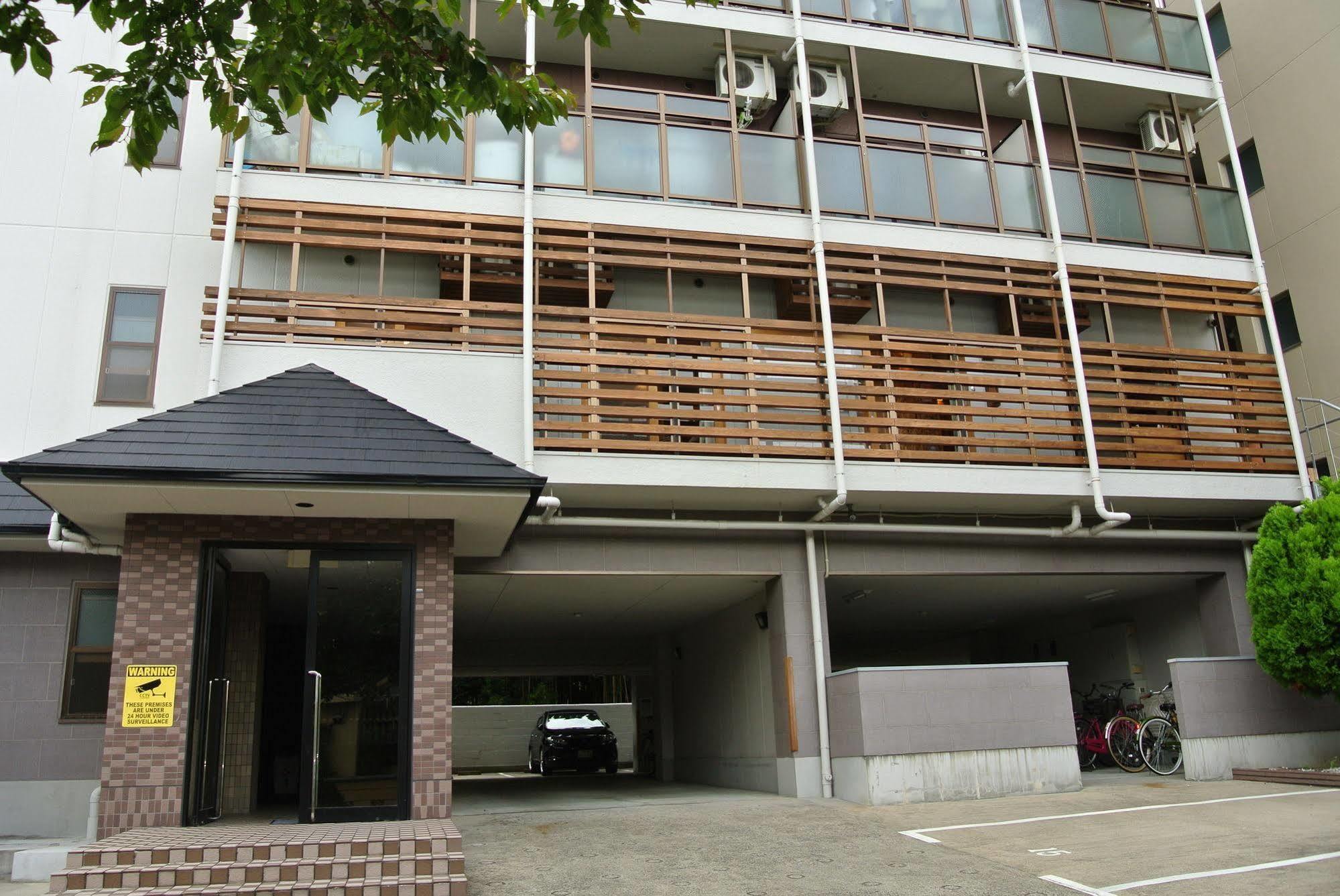 Backpackers Hotel Noosa Japan In Takatsuki Tonda Exterior foto